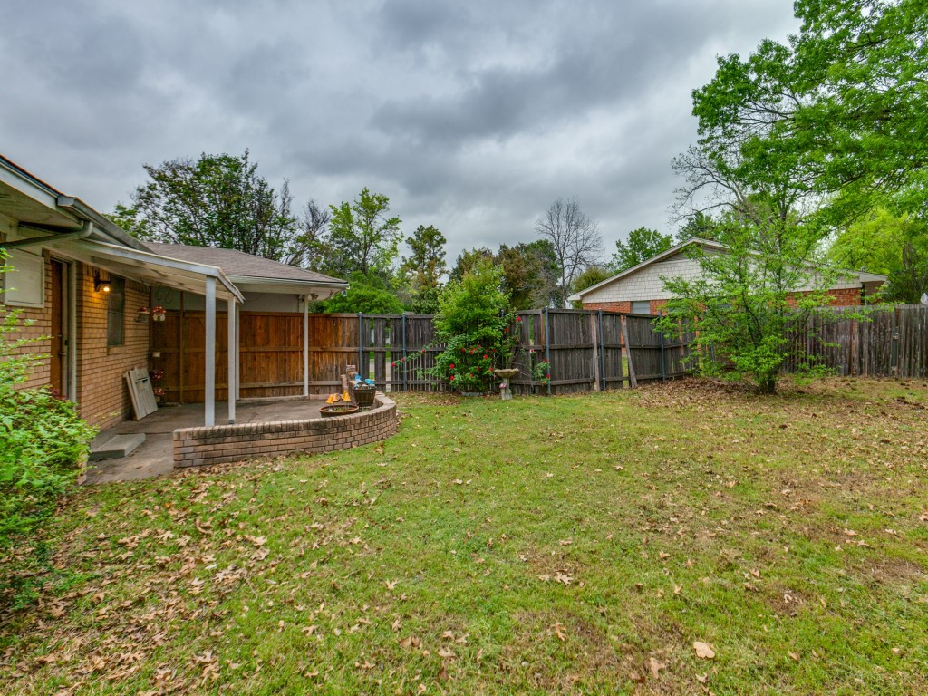 2804 S 5th Street Garland TX 75041