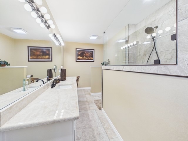 409 N Elm Street Frankston TX 75763