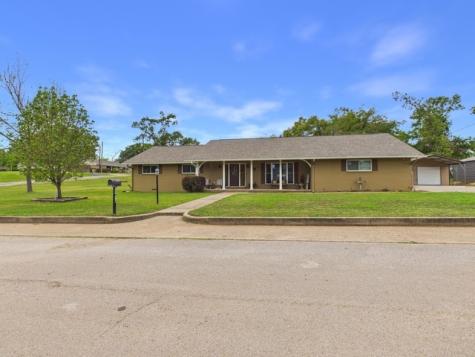 409 N Elm Street Frankston TX 75763