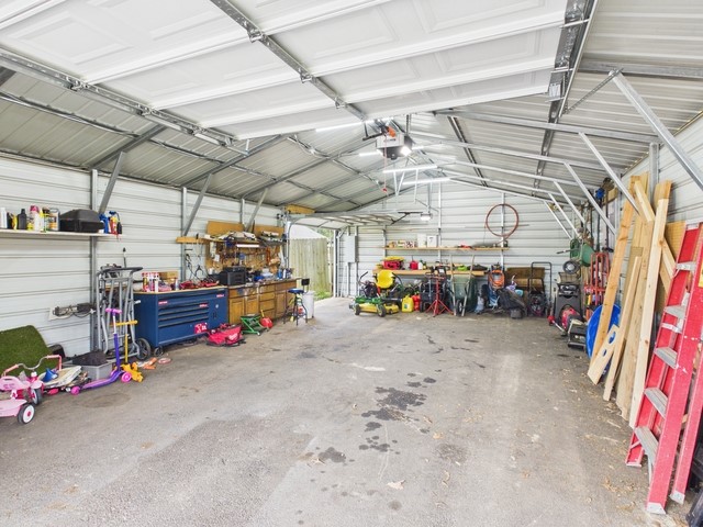 409 N Elm Street Frankston TX 75763