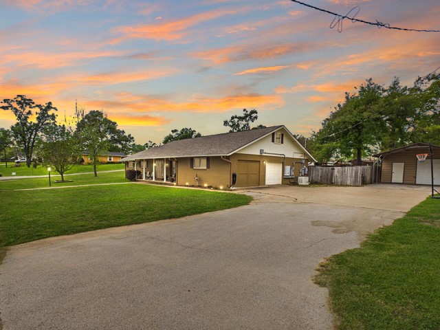 409 N Elm Street Frankston TX 75763