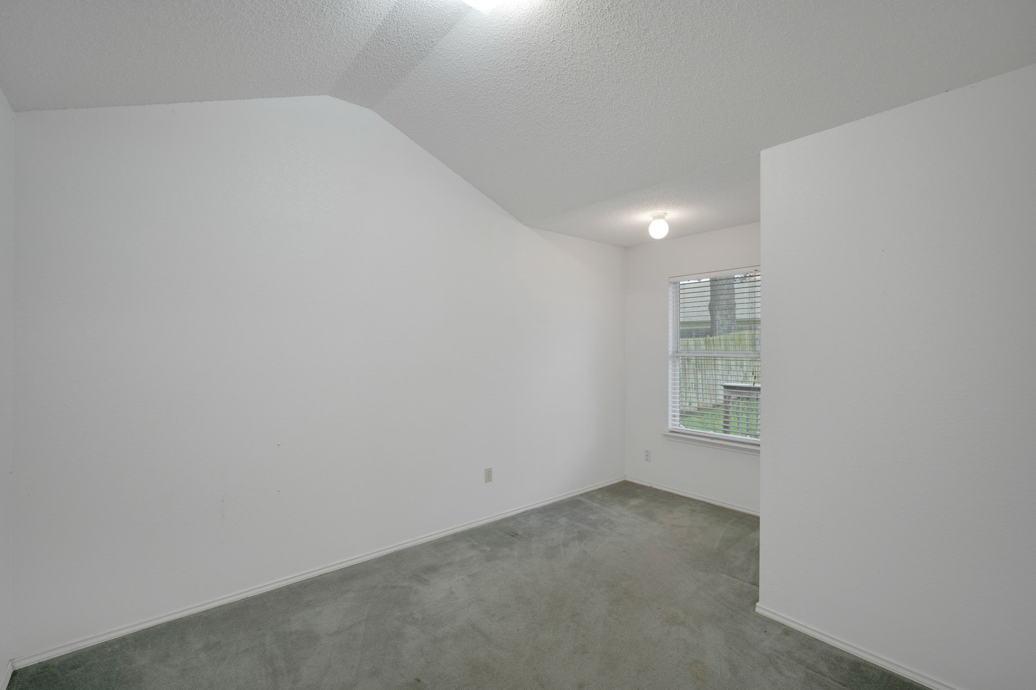 622 Lemon Drive Arlington TX 76018