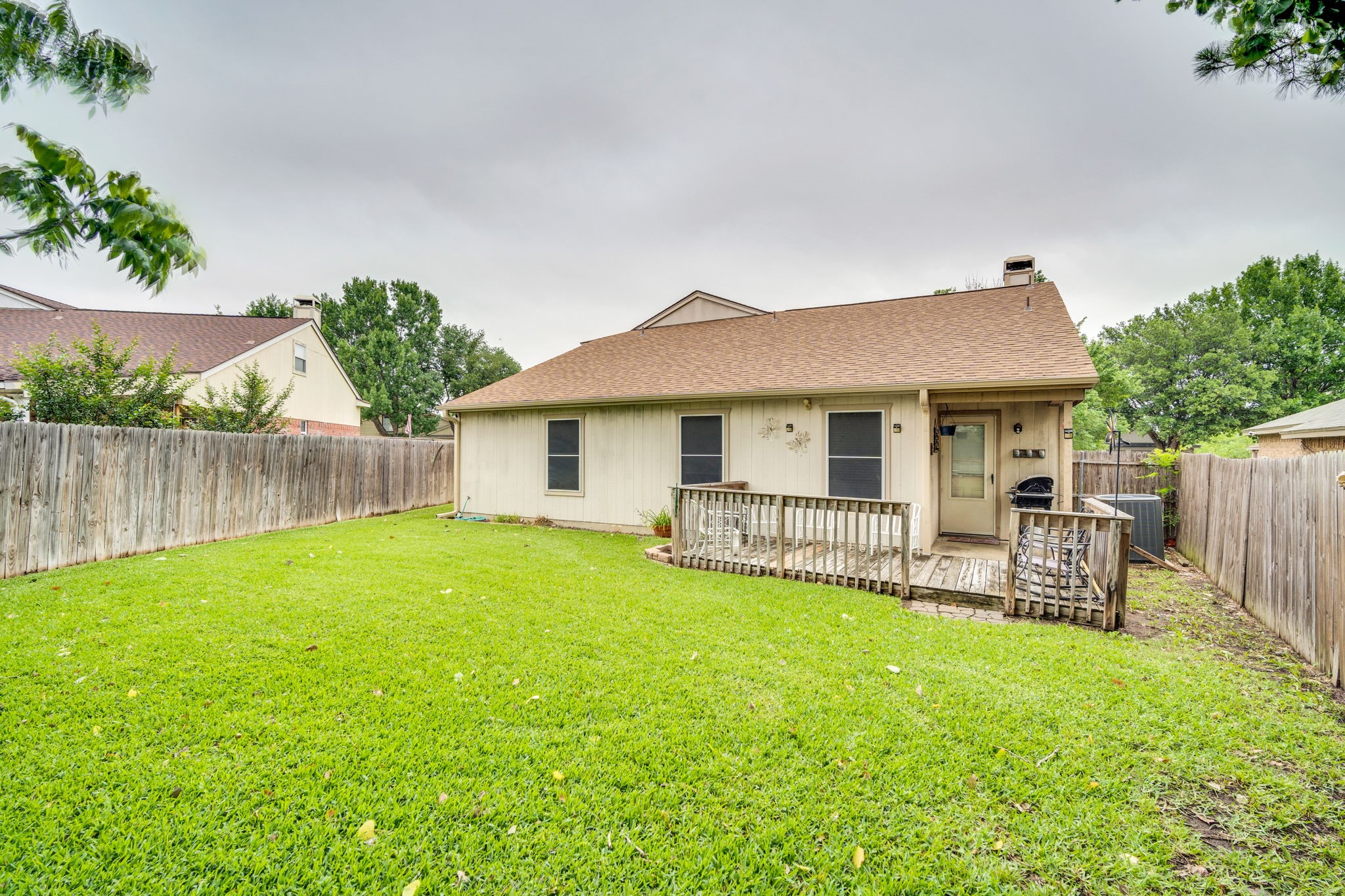 622 Lemon Drive Arlington TX 76018