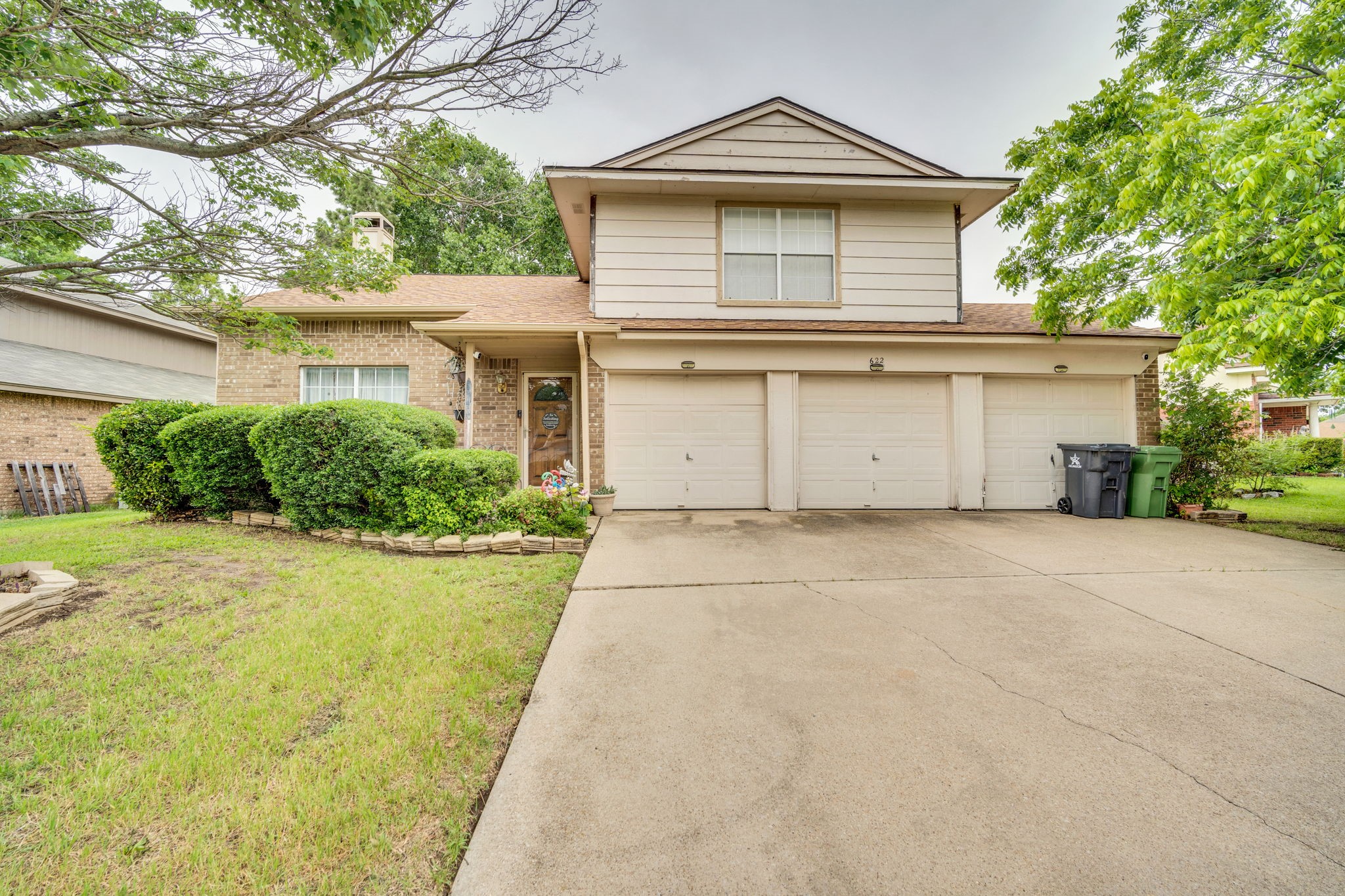 622 Lemon Drive Arlington TX 76018