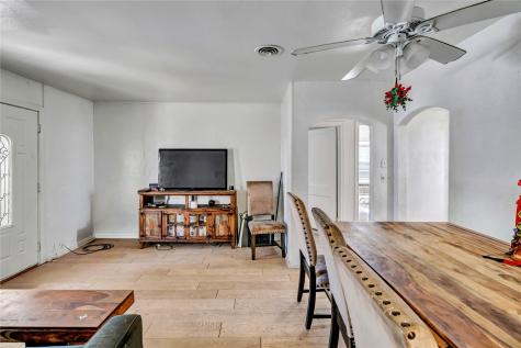 204 Sunset Lane Fort Worth TX 76114