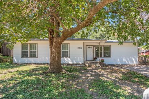 1314 S Lamar Street Weatherford TX 76086