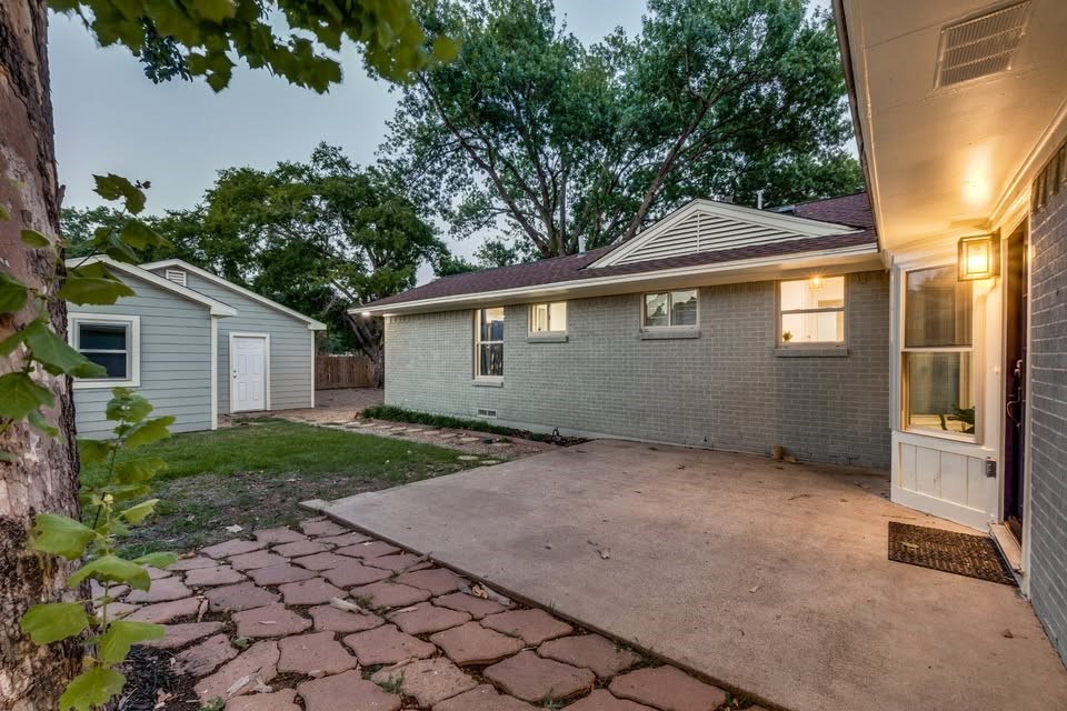 9026 Livenshire Drive Dallas TX 75238