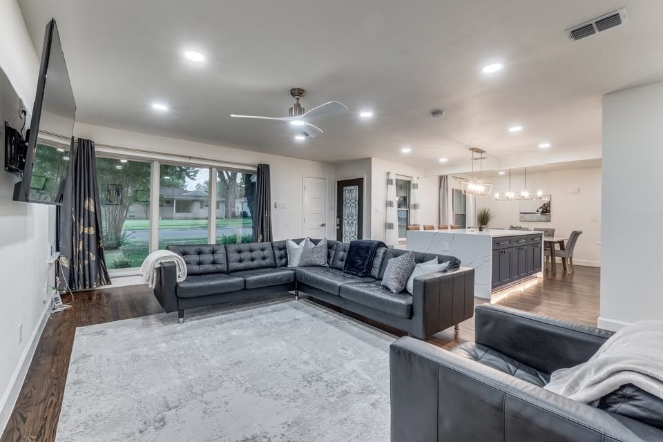 9026 Livenshire Drive Dallas TX 75238