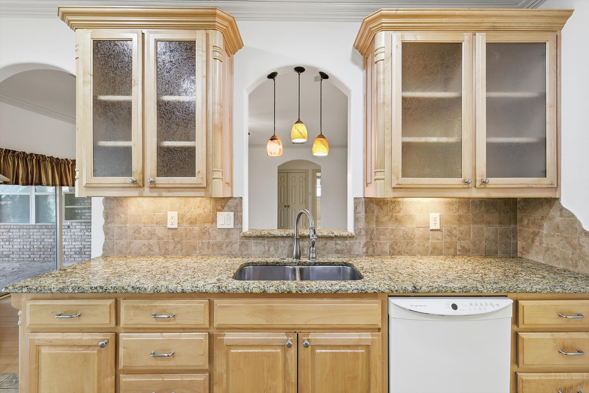 204 Trailwood Drive Euless TX 76039