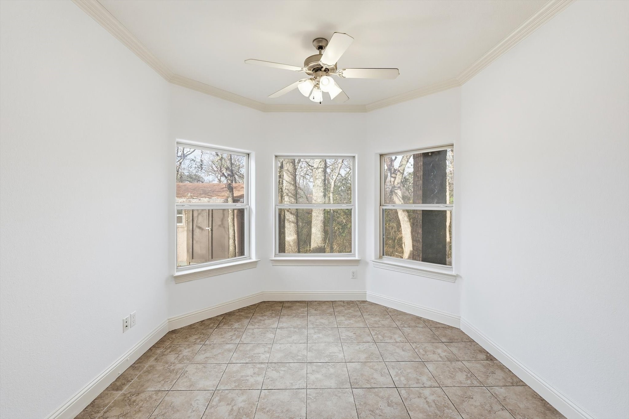 204 Trailwood Drive Euless TX 76039