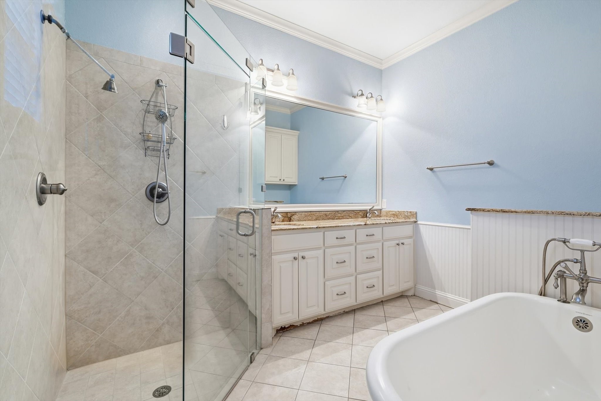 204 Trailwood Drive Euless TX 76039
