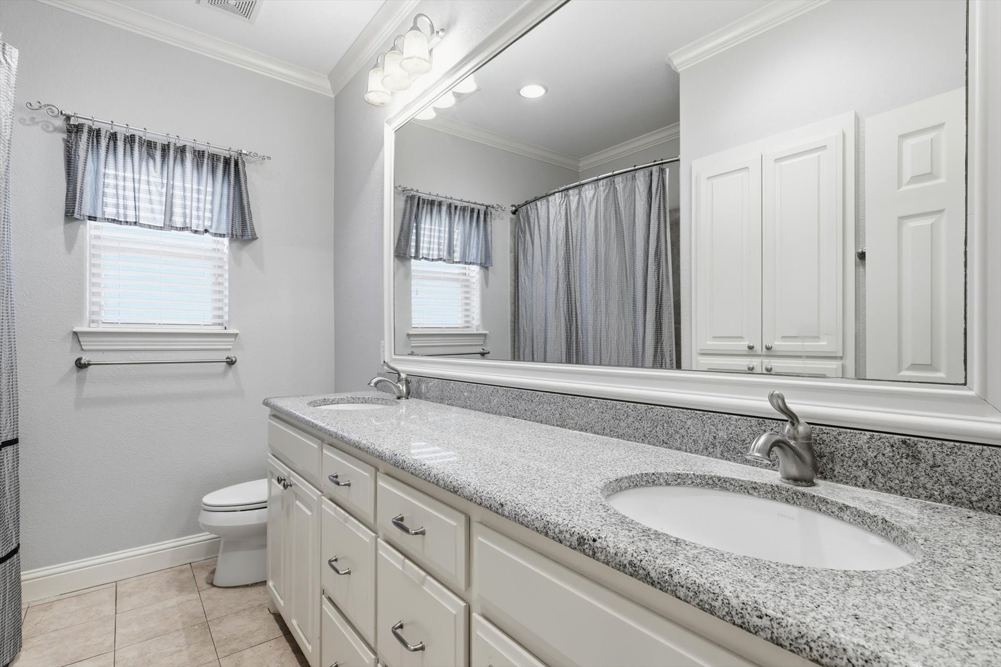 204 Trailwood Drive Euless TX 76039