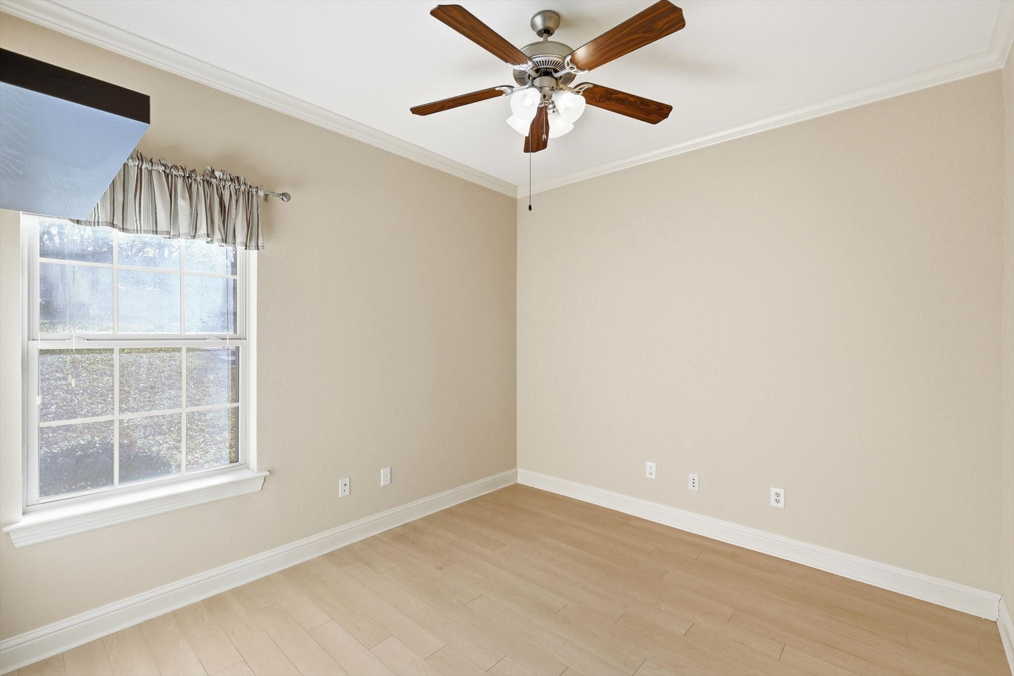 204 Trailwood Drive Euless TX 76039