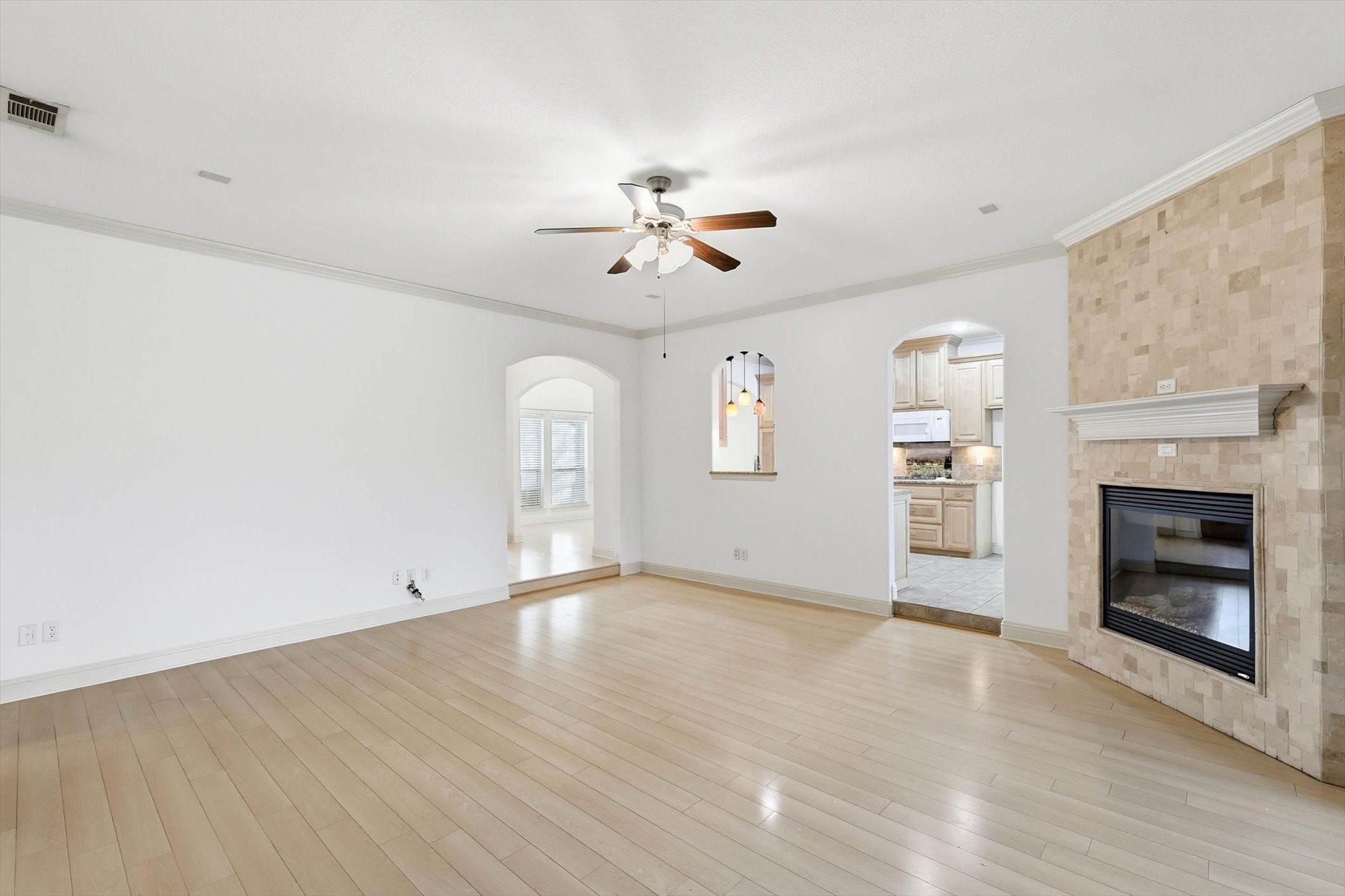 204 Trailwood Drive Euless TX 76039