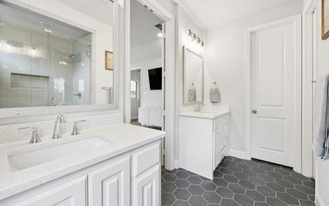 8471 Colburn The Colony TX 75056