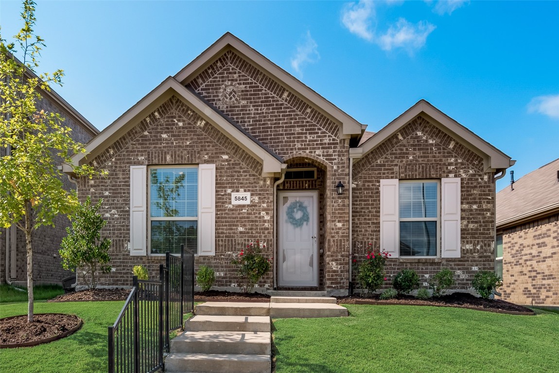 5845 Dew Plant Way Fort Worth TX 76123