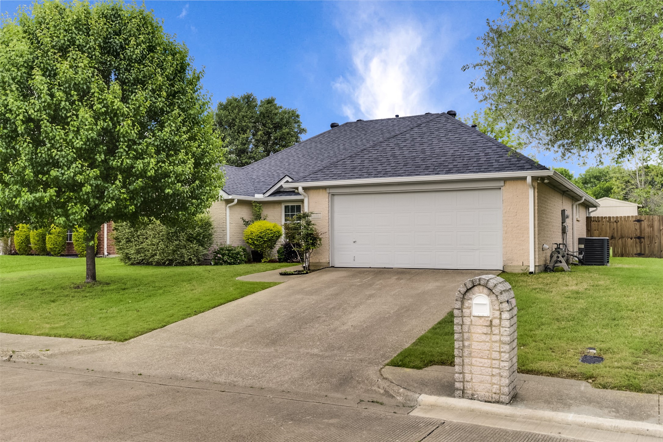 603 Columbia Avenue Waxahachie TX 75165