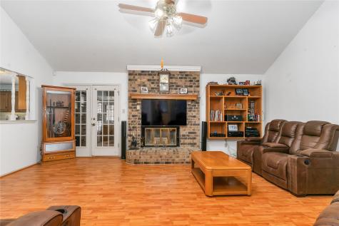 1308 Cindy Court Cleburne TX 76033