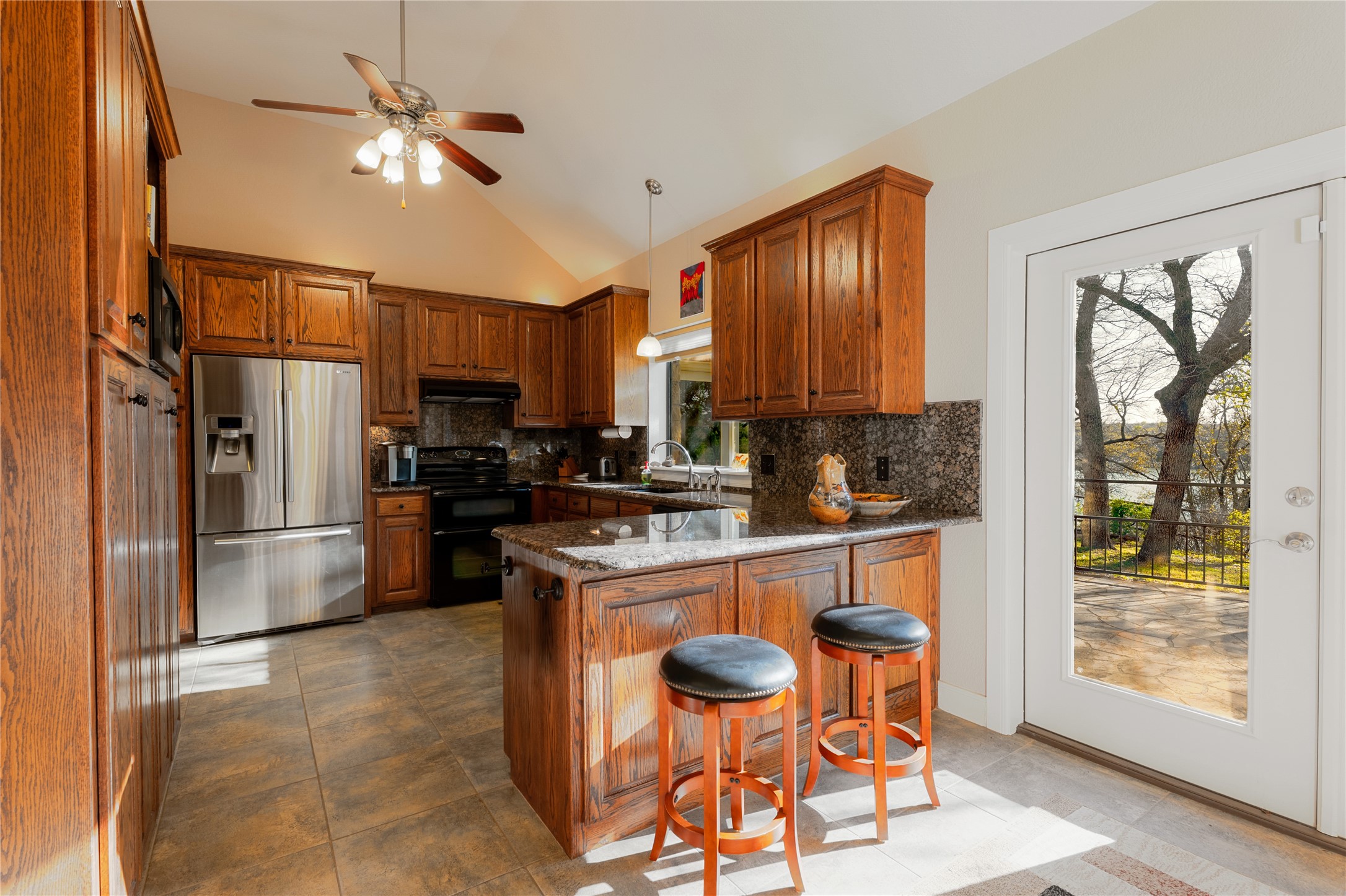2016 N Lakeview Drive Palo Pinto TX 76484