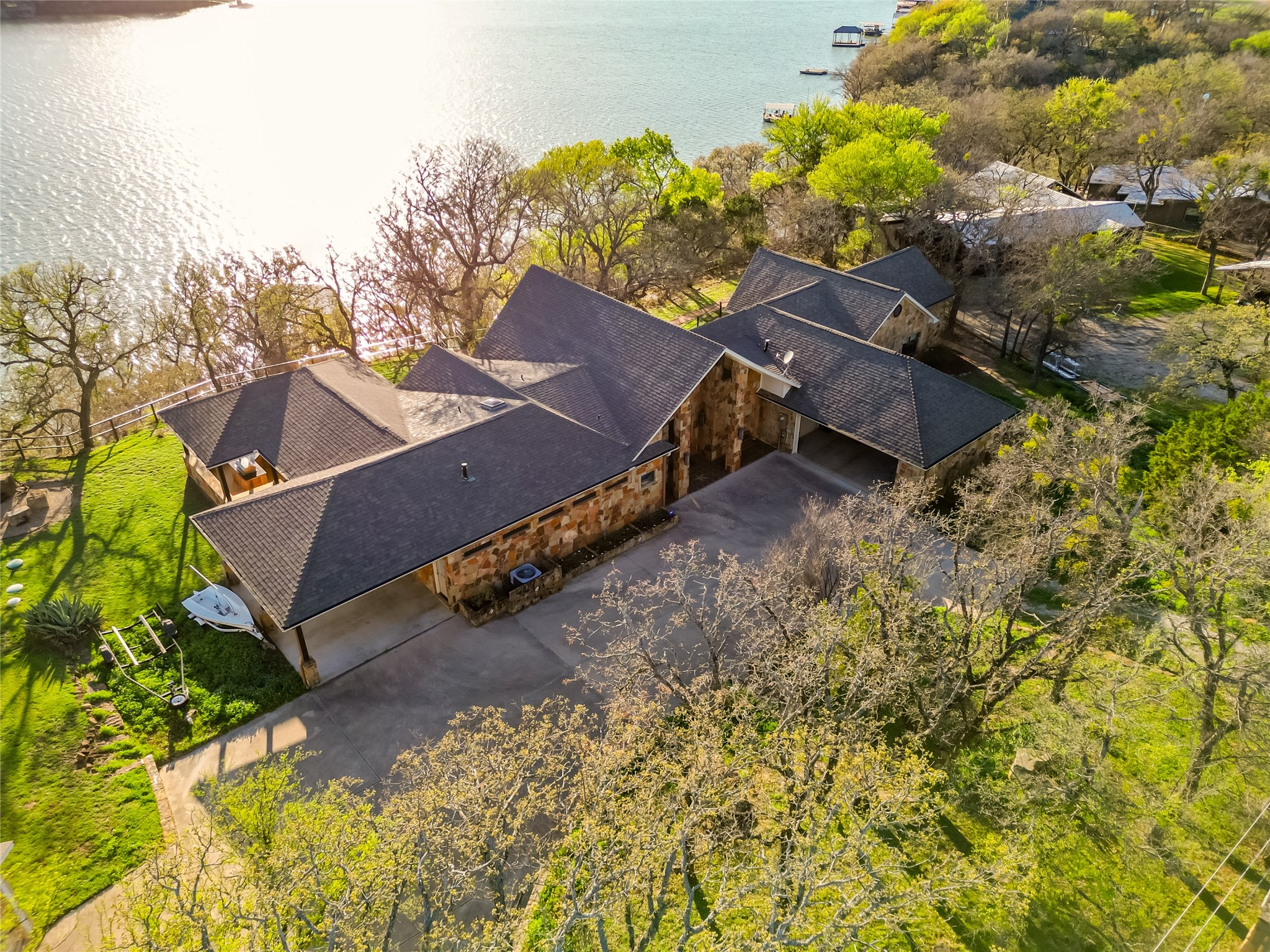 2016 N Lakeview Drive Palo Pinto TX 76484