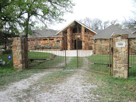 2016 N Lakeview Drive Palo Pinto TX 76484