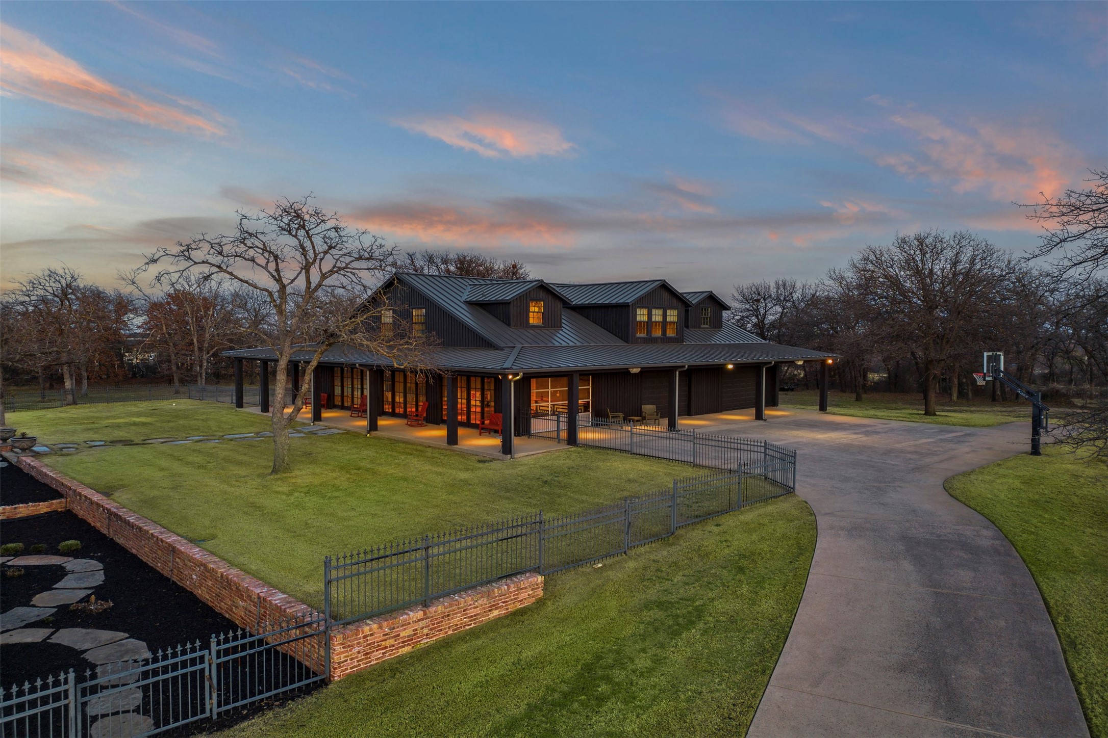 1096 Roadrunner Road Bartonville TX 76226