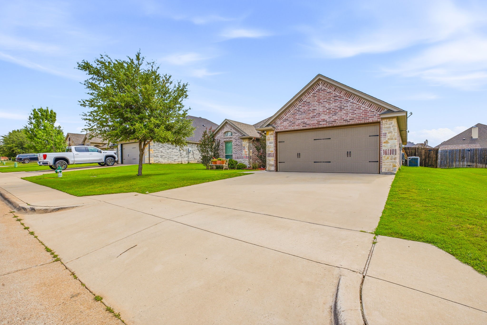 123 Donna Circle Granbury TX 76049