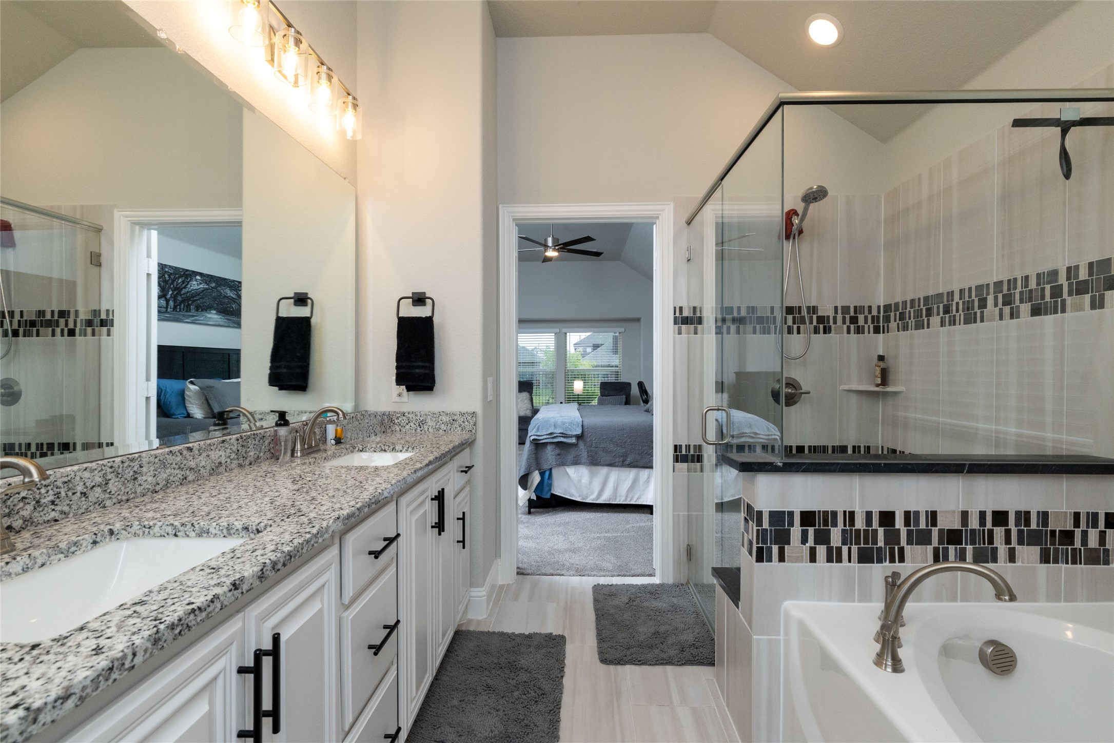 513 Livia Street Burleson TX 76028