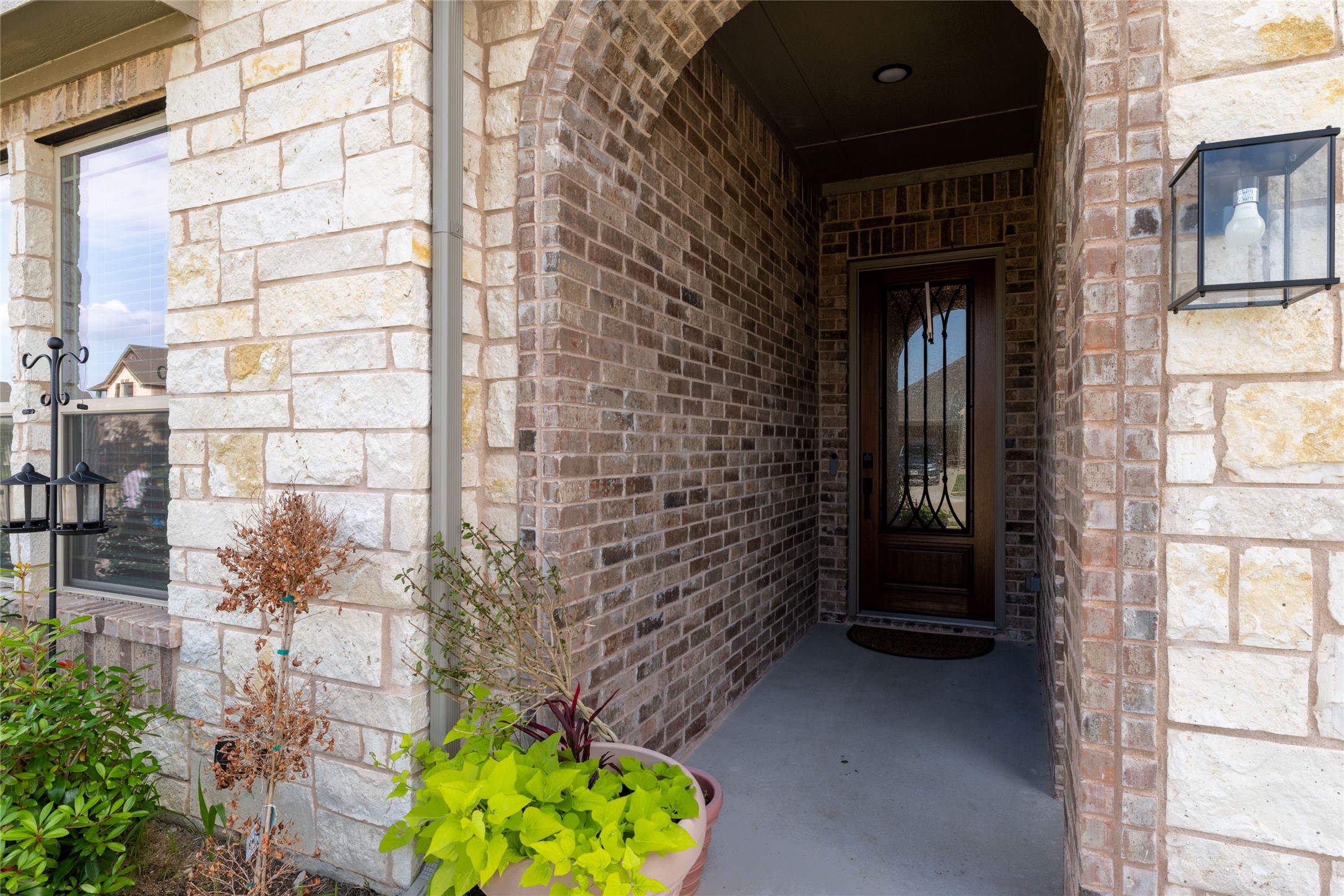 513 Livia Street Burleson TX 76028