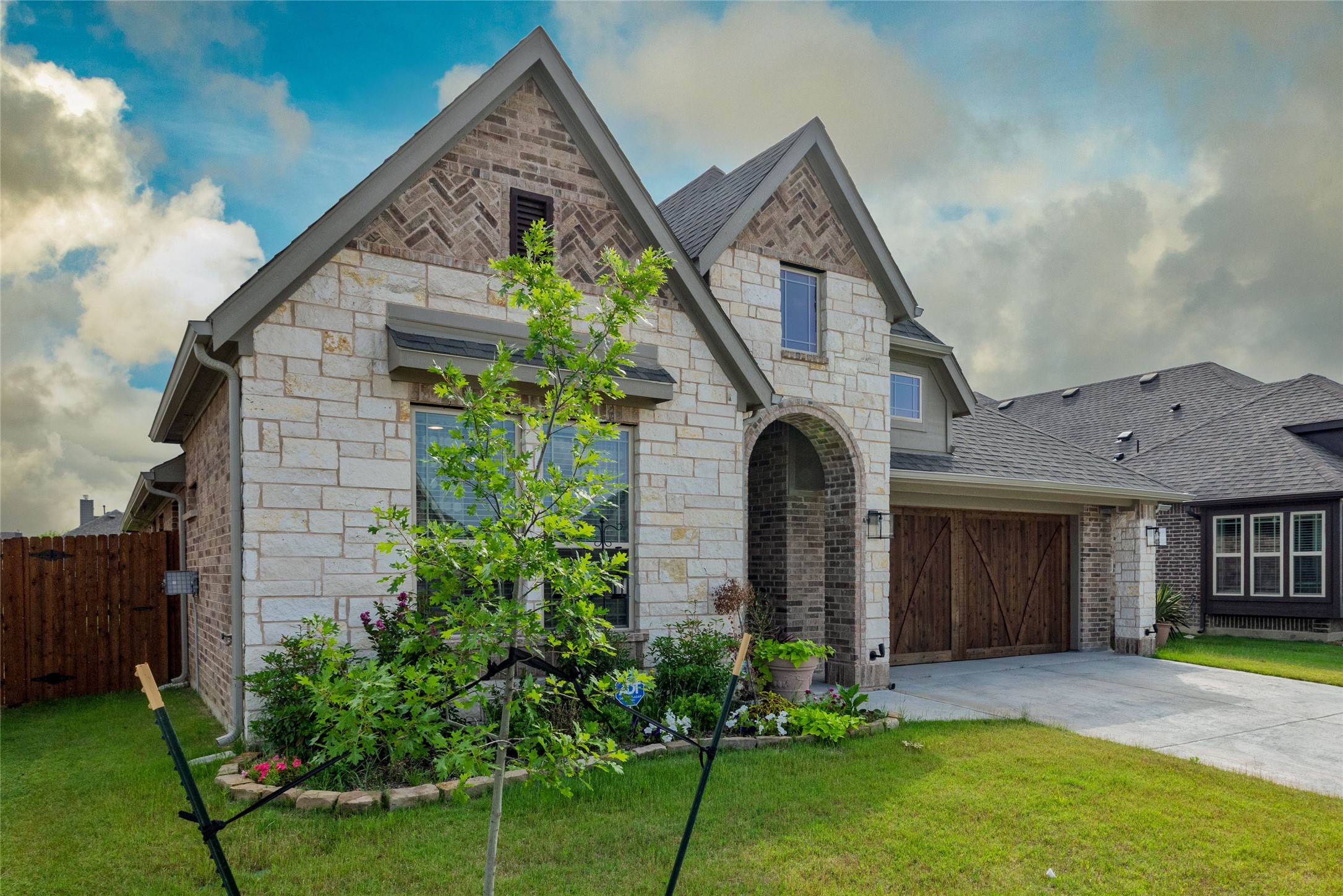 513 Livia Street Burleson TX 76028