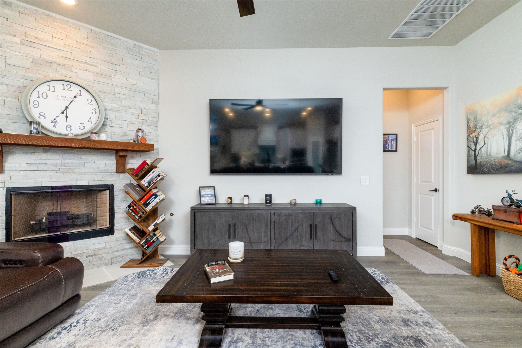513 Livia Street Burleson TX 76028
