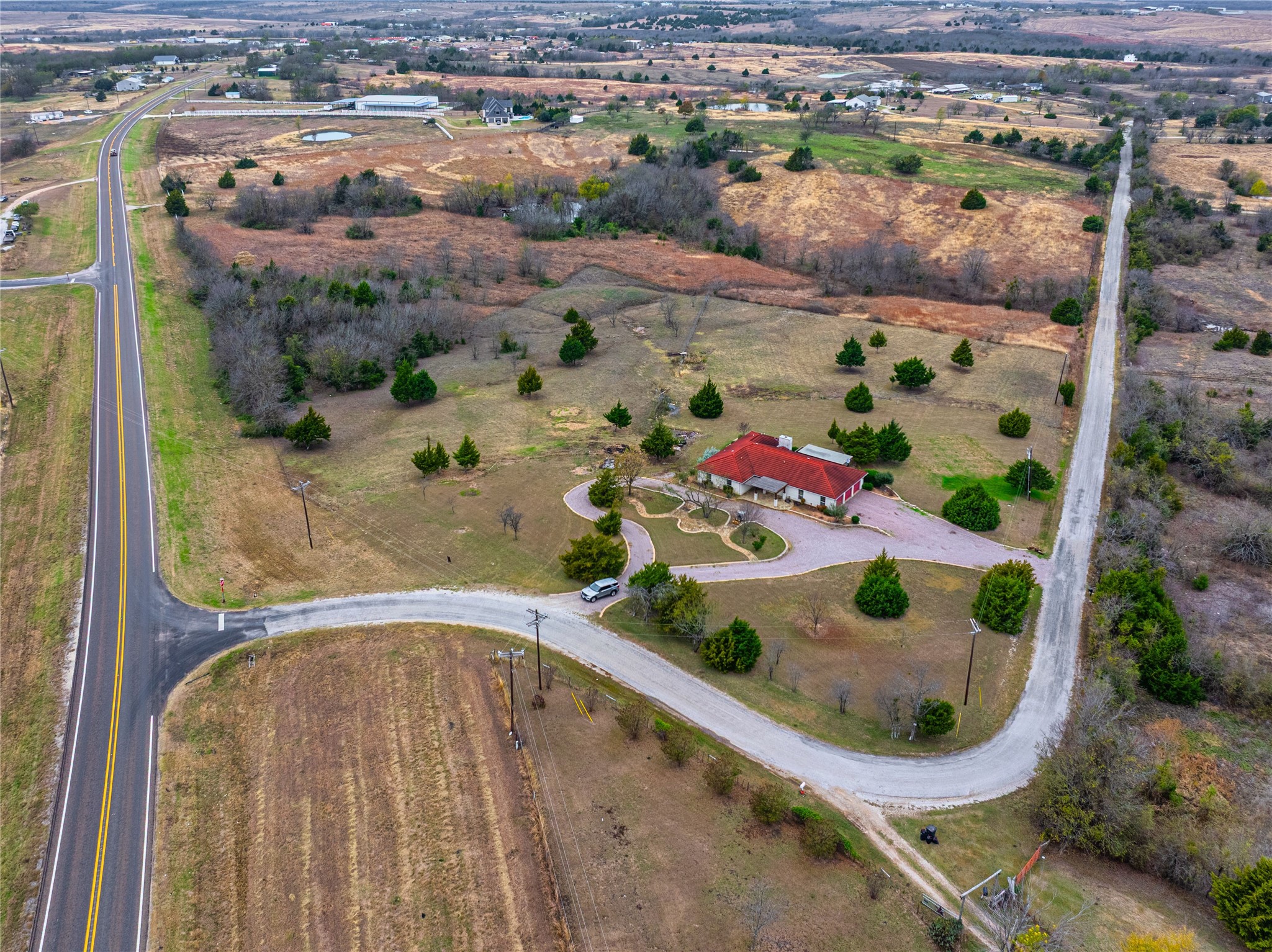 143 Mach Road Ennis TX 75119