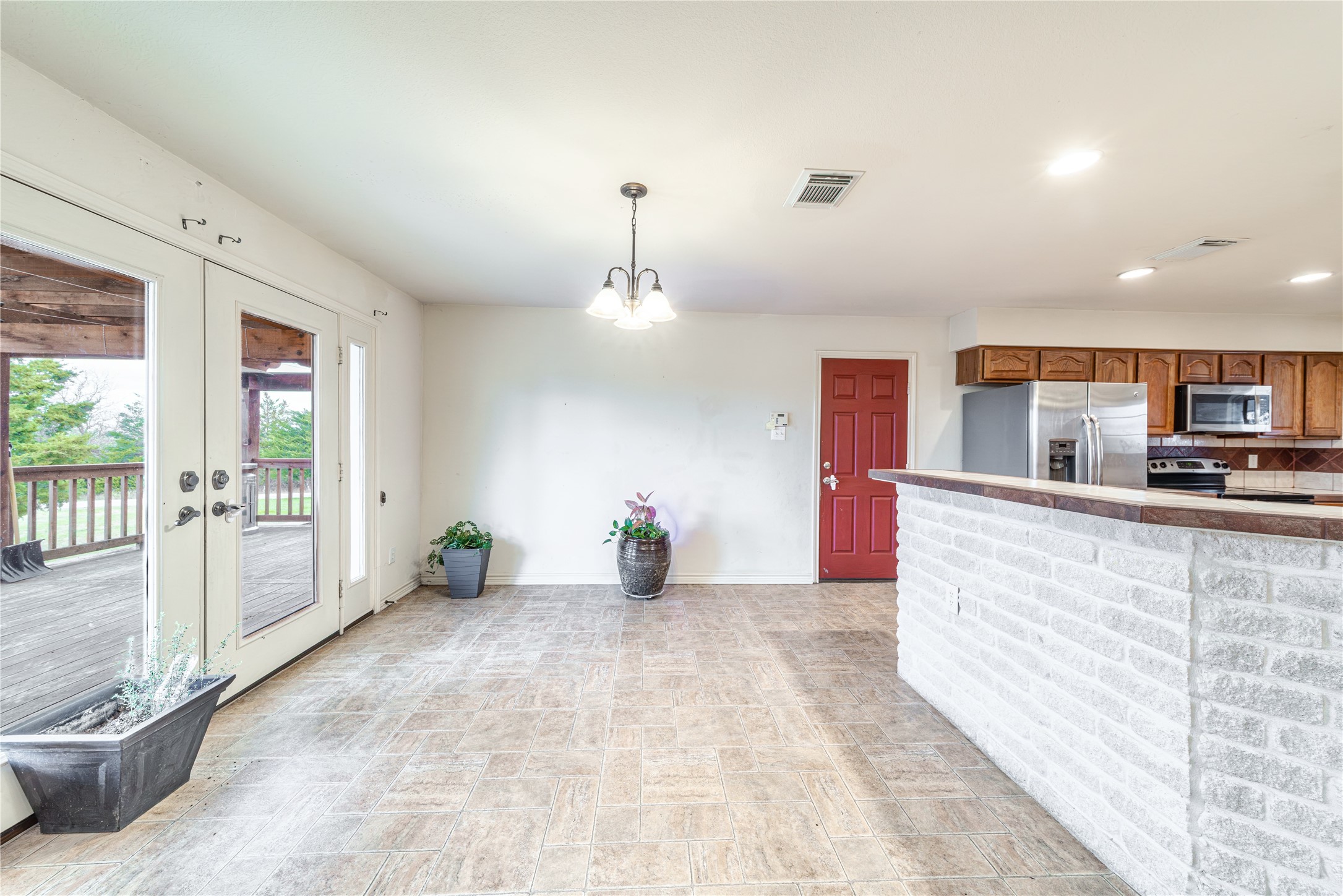 143 Mach Road Ennis TX 75119