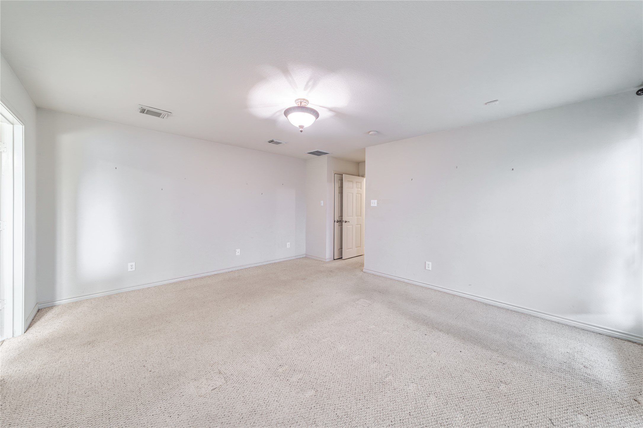 143 Mach Road Ennis TX 75119