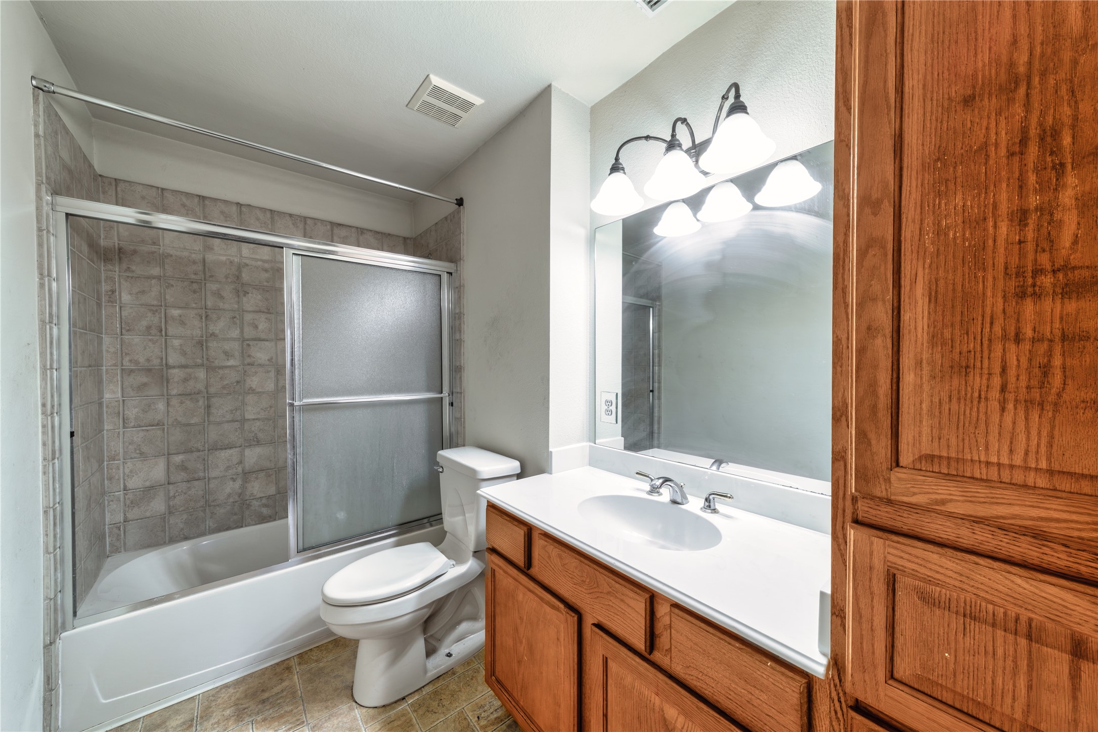 143 Mach Road Ennis TX 75119