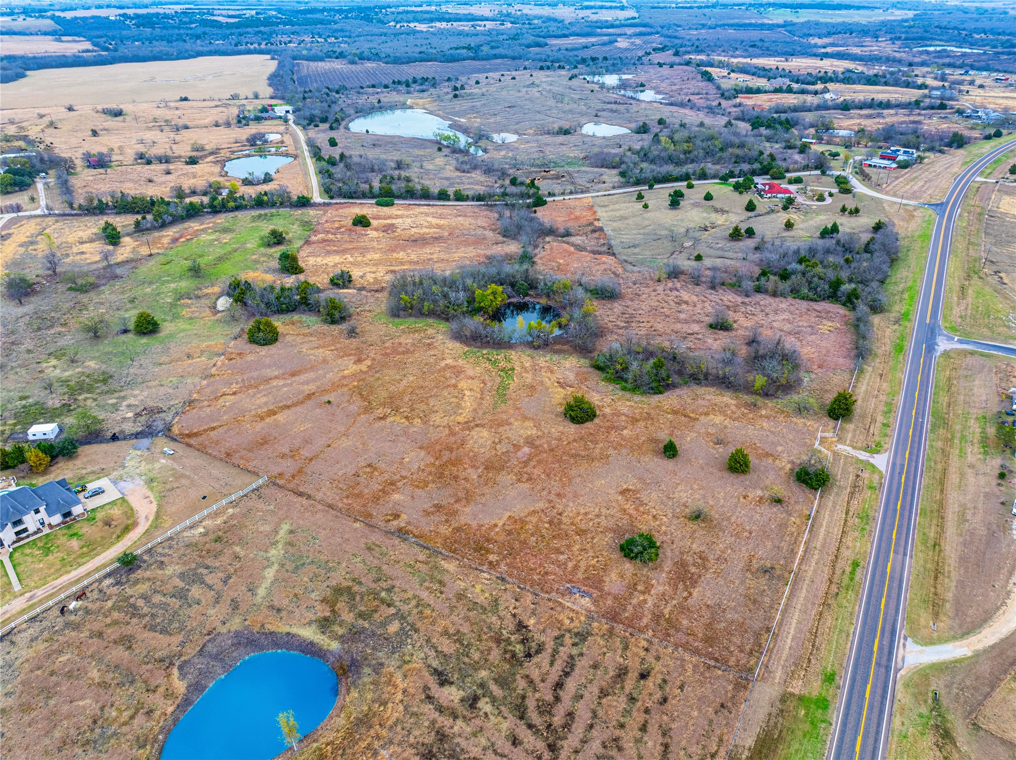 143 Mach Road Ennis TX 75119
