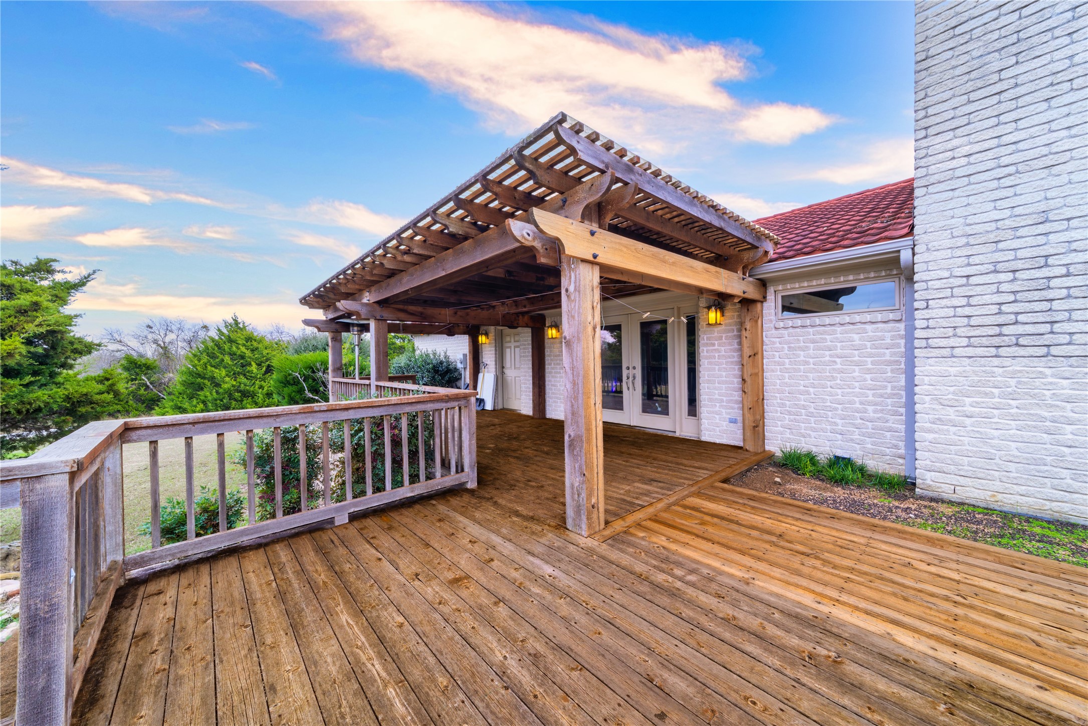143 Mach Road Ennis TX 75119