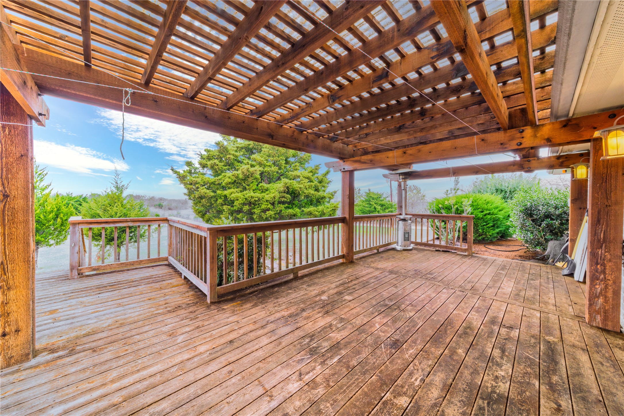 143 Mach Road Ennis TX 75119