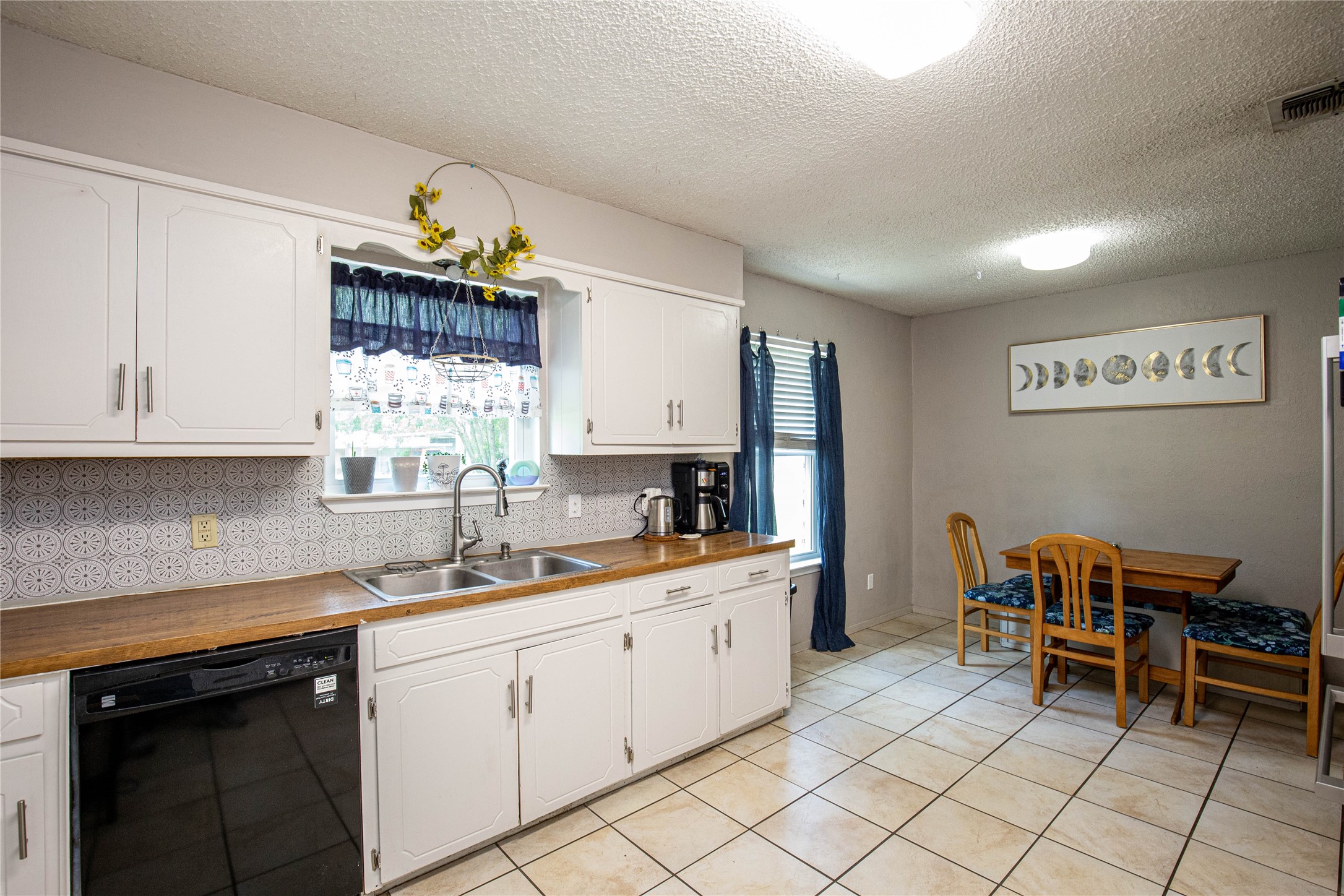 817 S Old Temple Road Lorena TX 76655