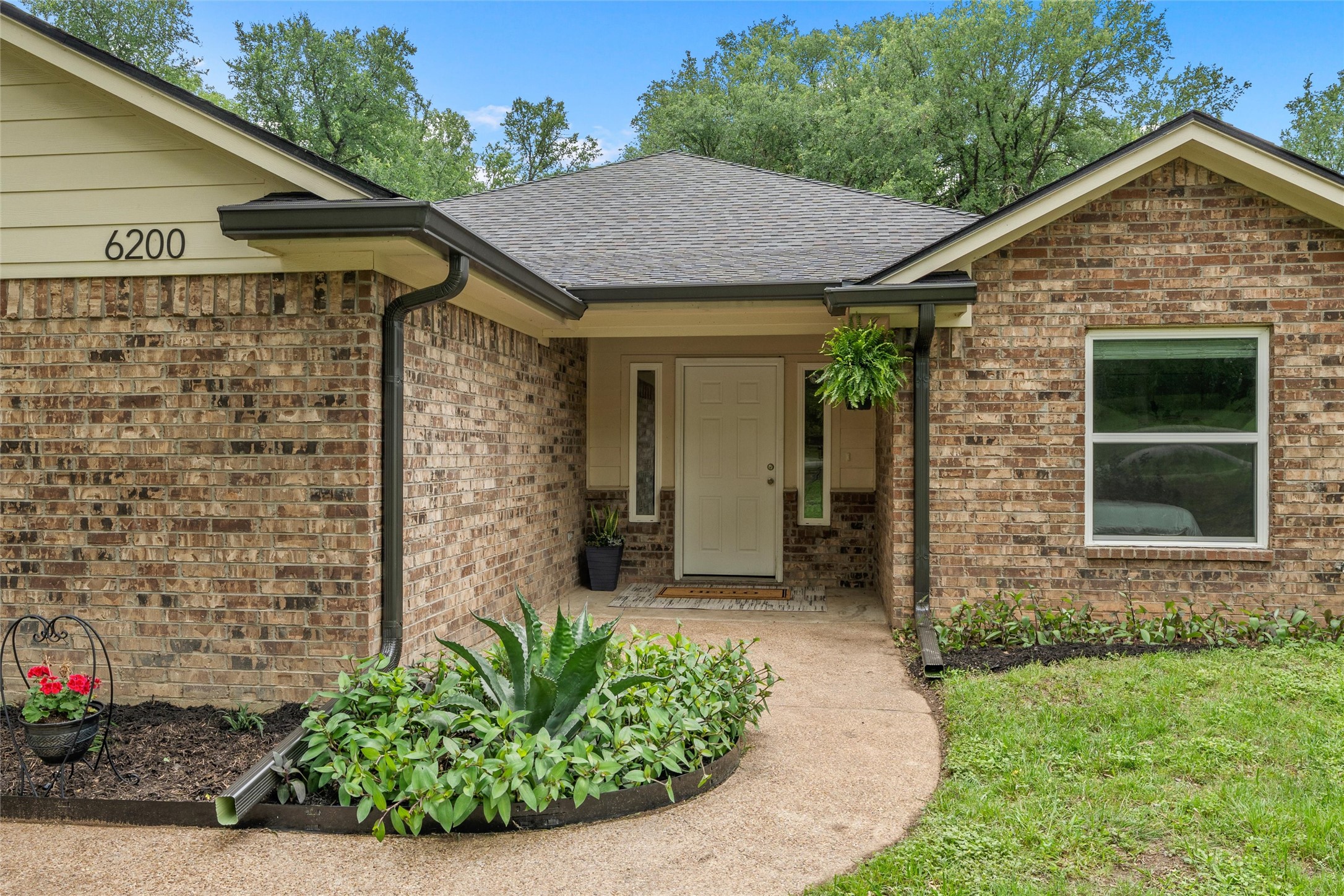 6200 Avon Drive Waco TX 76708