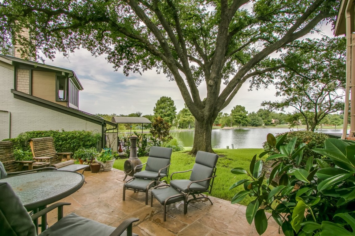 6 Country Lake Drive Carrollton TX 75006