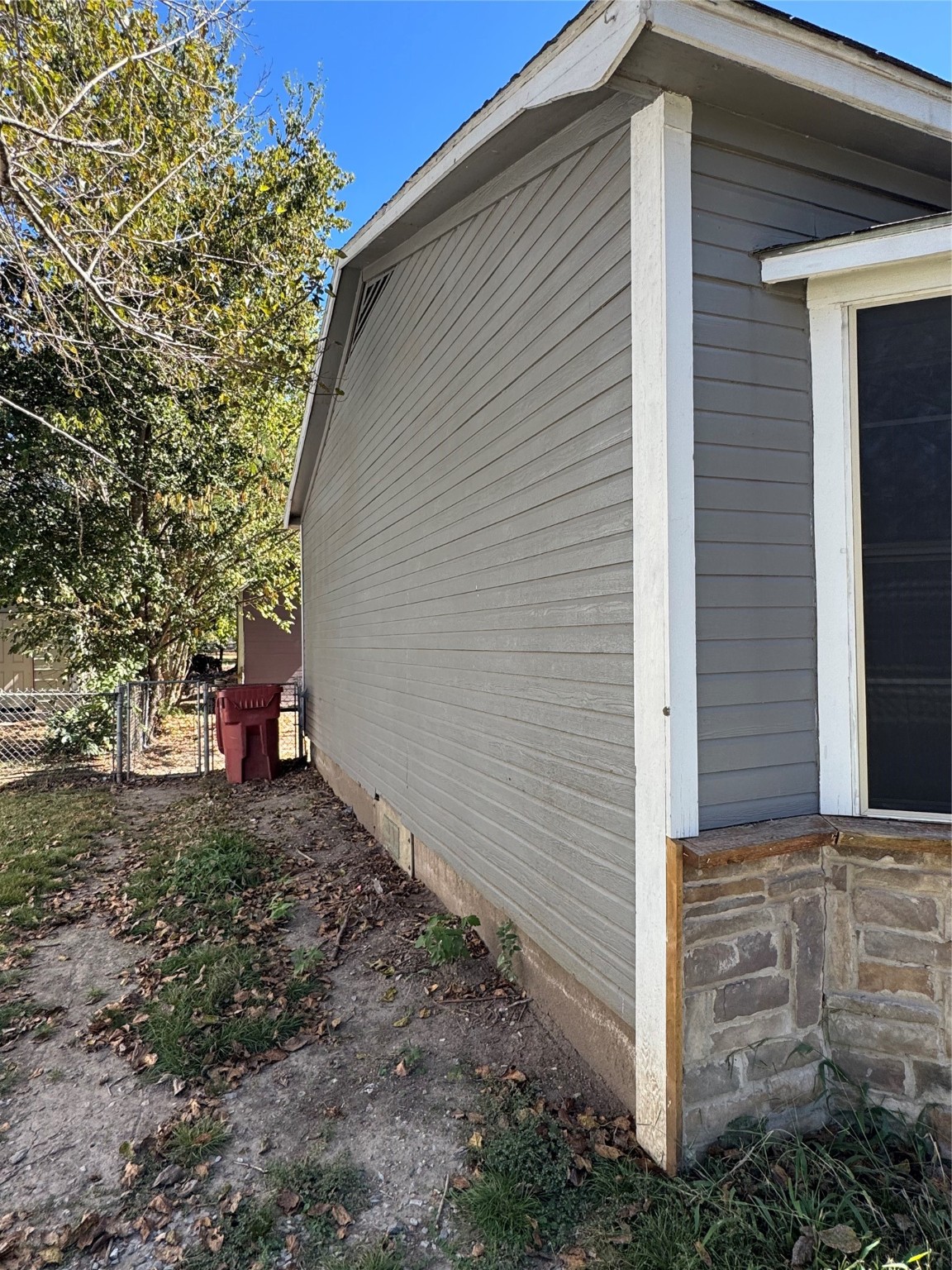1406 Pecan Bonham TX 75418