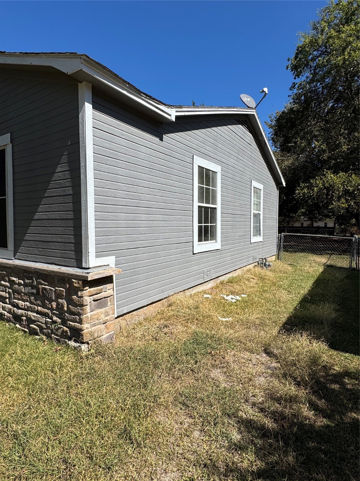 1406 Pecan Bonham TX 75418