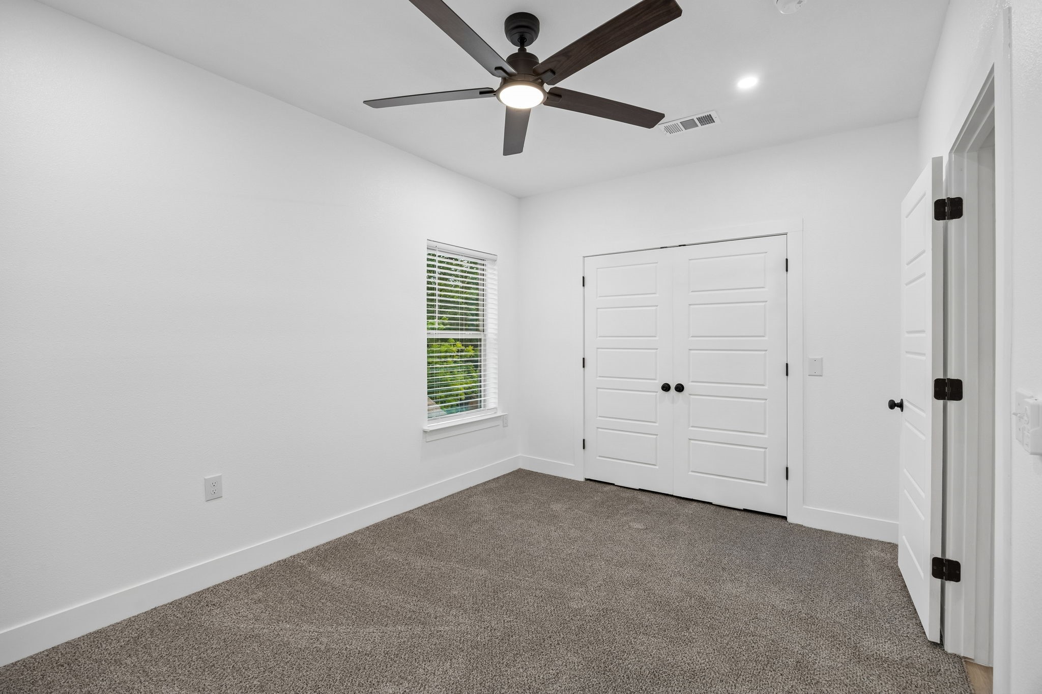 1206 Vermont Avenue Dallas TX 75216