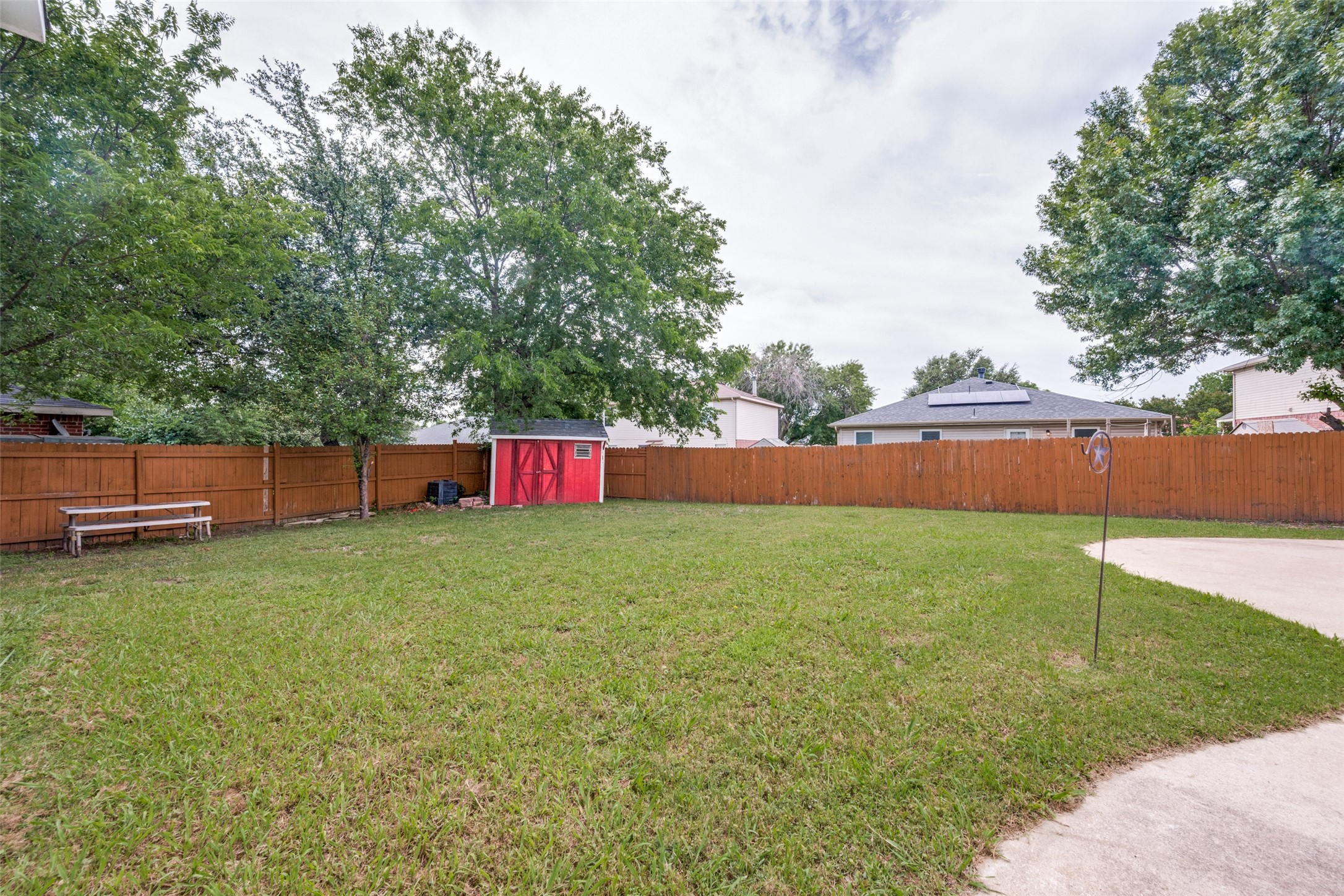 920 Kendall Drive Arlington TX 76001