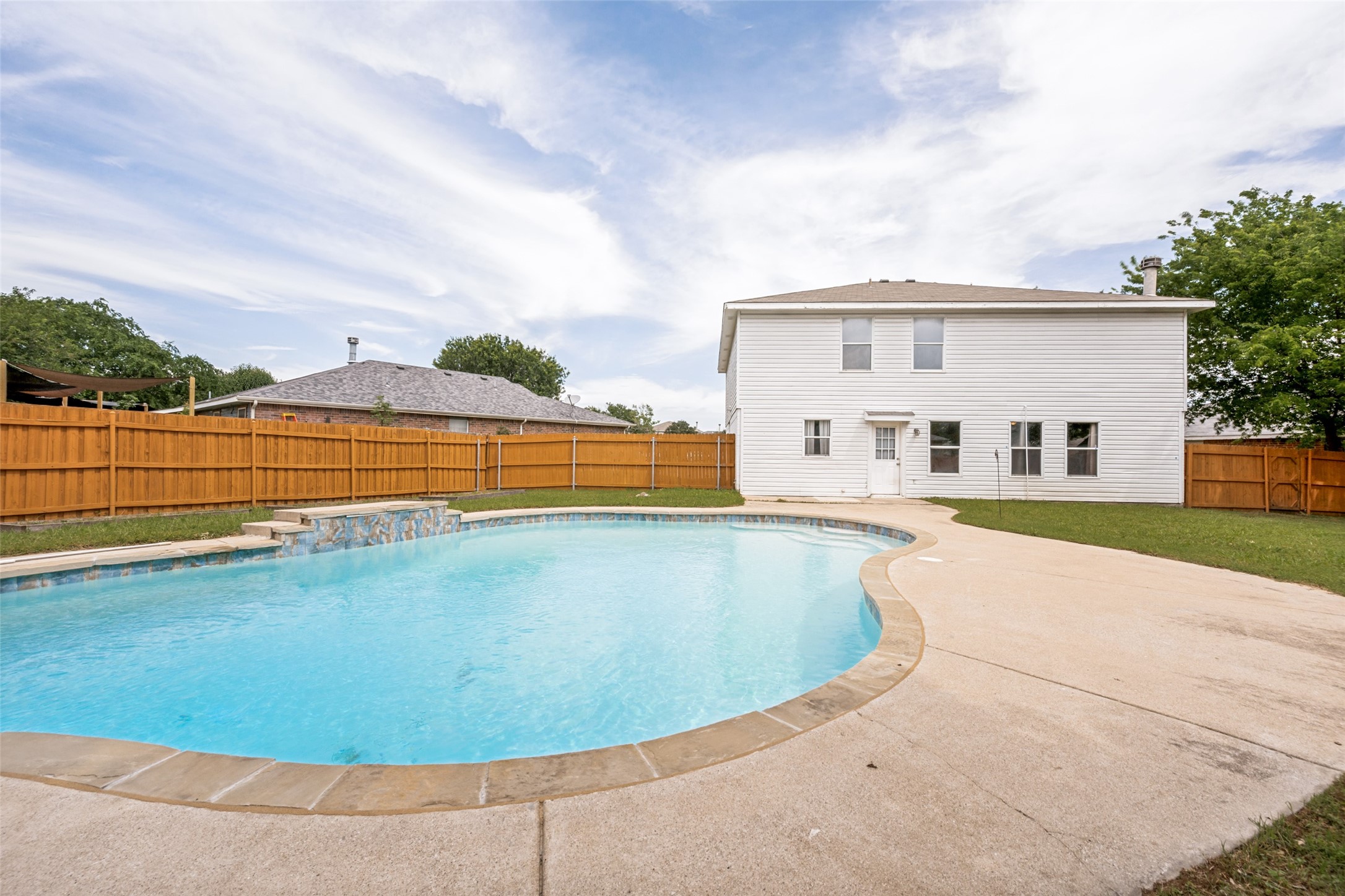 920 Kendall Drive Arlington TX 76001