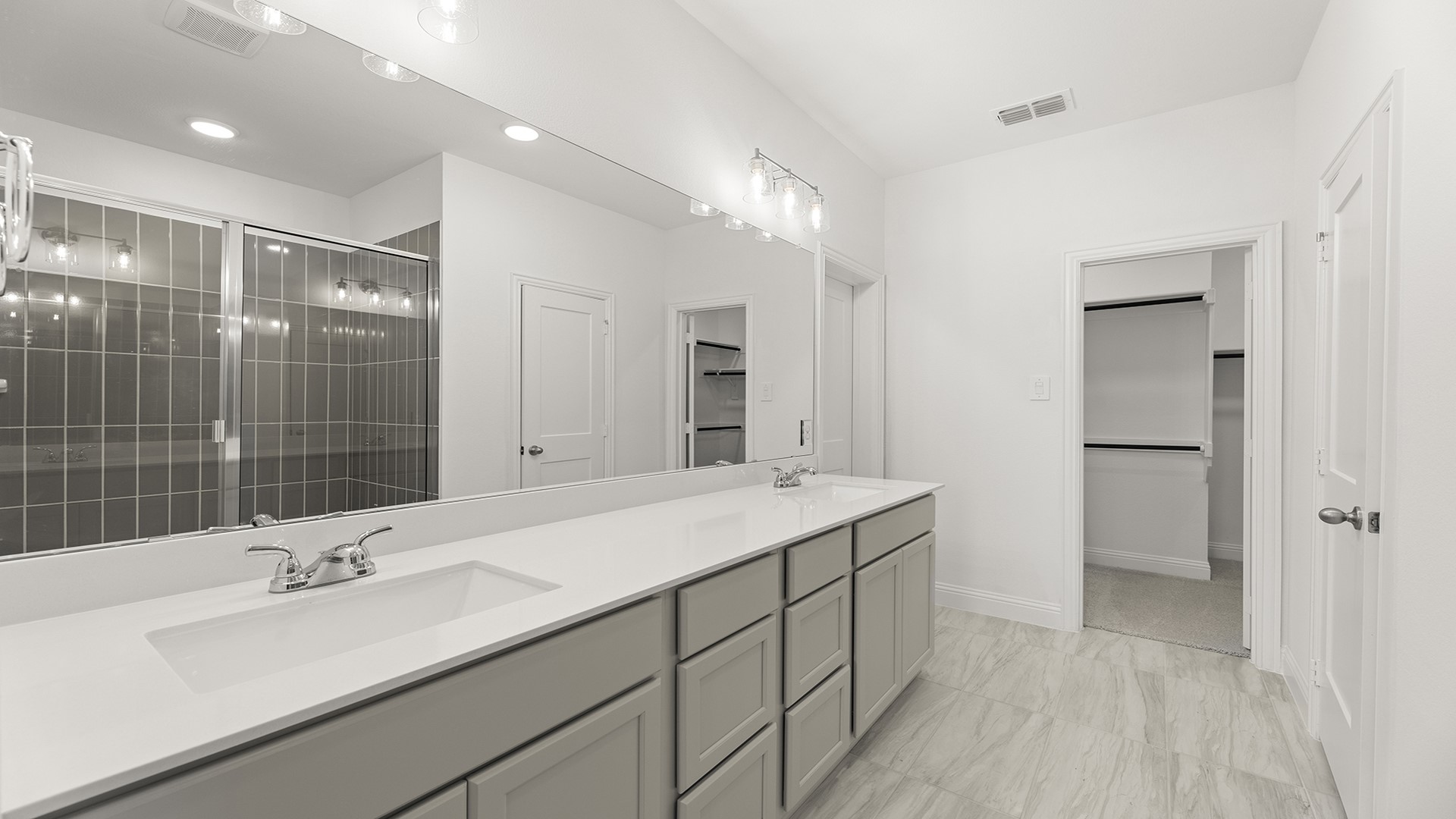 1733 Edgeway Aubrey TX 76227