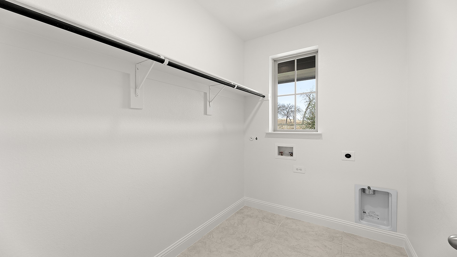 1733 Edgeway Aubrey TX 76227