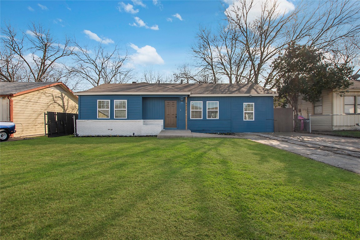 4412 Strong Avenue Fort Worth TX 76105