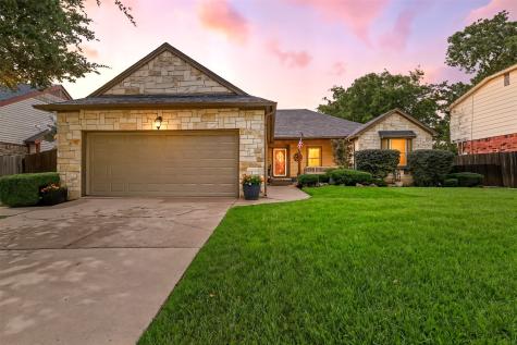 5001 Oak Springs Drive Arlington TX 76016